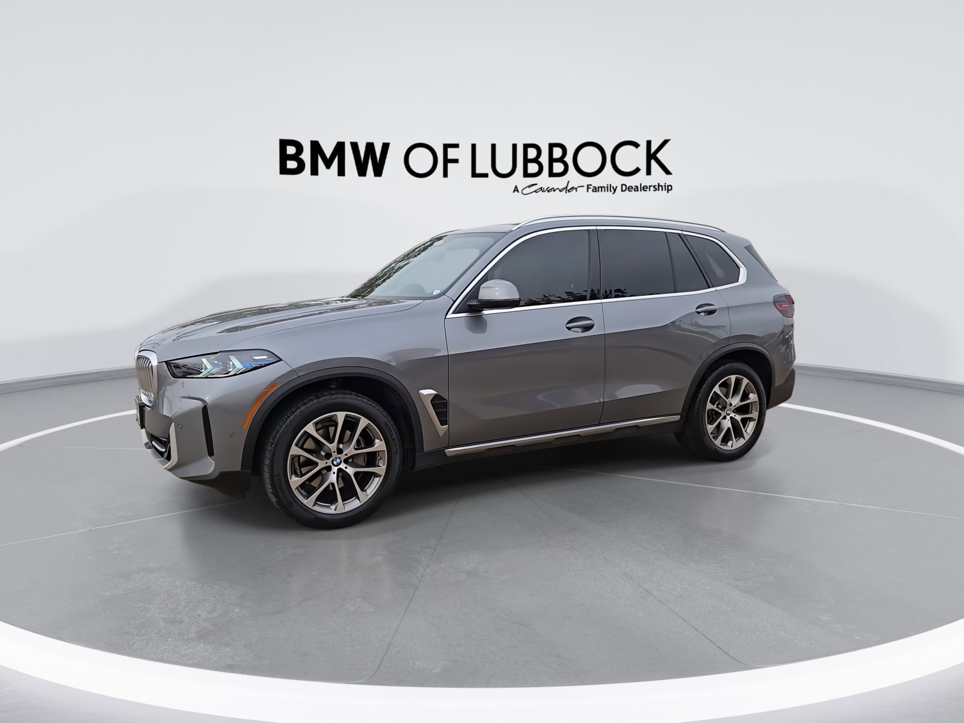 Certified 2024 BMW X5 xDrive40i w/ Premium Package AWD/4WD image 5