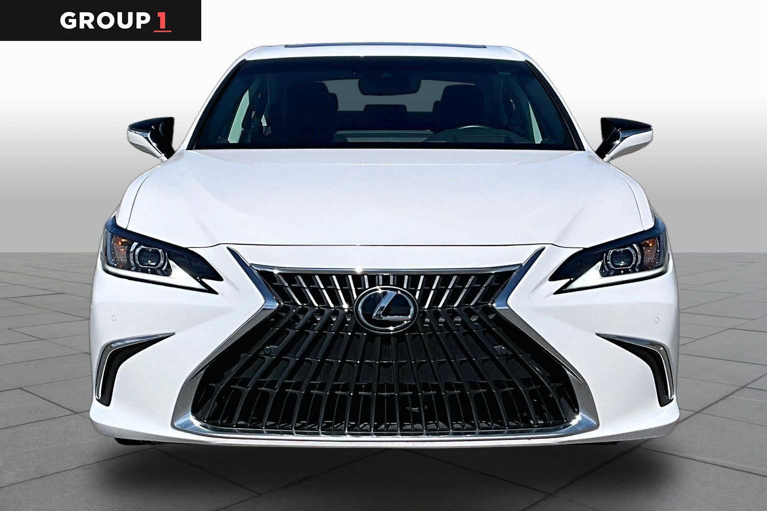 Used 2025 Lexus ES 300h w/ Premium Package FWD image 4