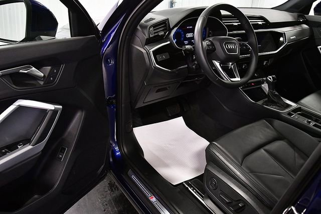 Used 2025 Audi Q3 2.0T Premium image 15