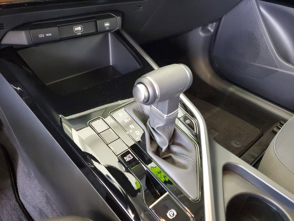 Used 2026 Kia Niro LX FWD image 30
