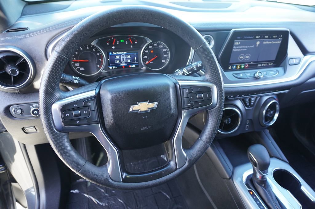 Used 2022 Chevrolet Blazer LT w/ Midnight/Sport Edition FWD image 18