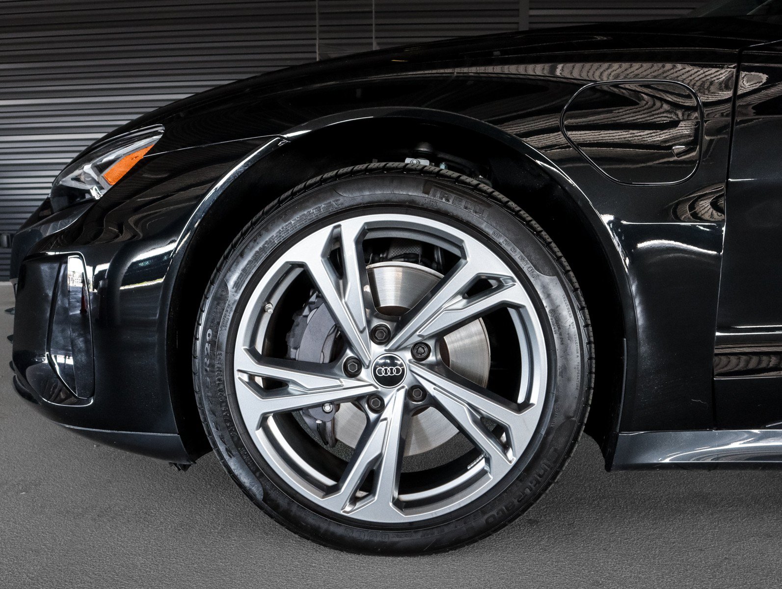 Used 2024 Audi e-tron GT Premium Plus w/ Executive Package AWD/4WD image 4