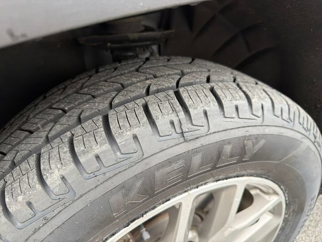 Used 2019 GMC Acadia SLE w/ Driver Alert Package I FWD image 30