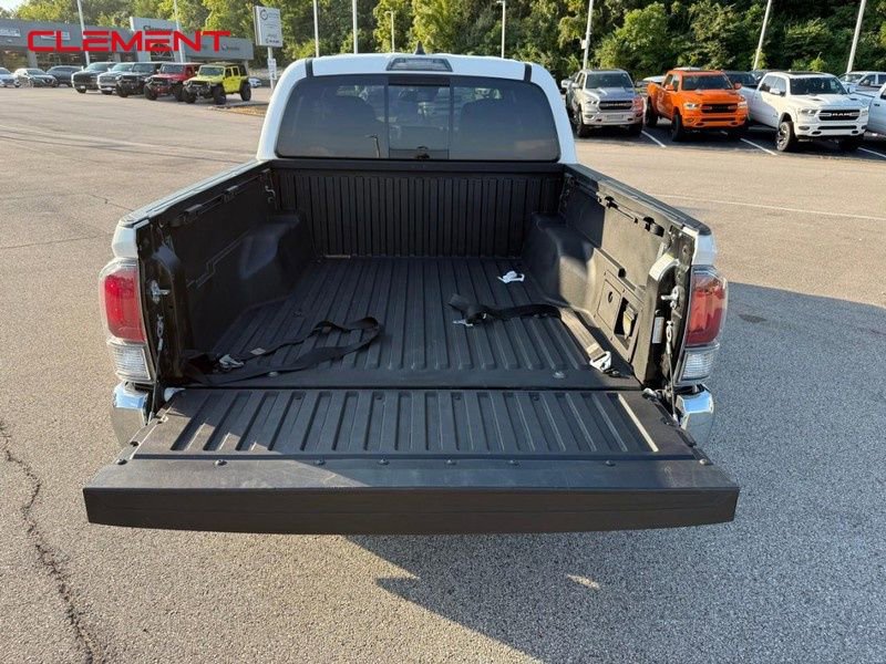 Used 2021 Toyota Tacoma TRD Off-Road image 6