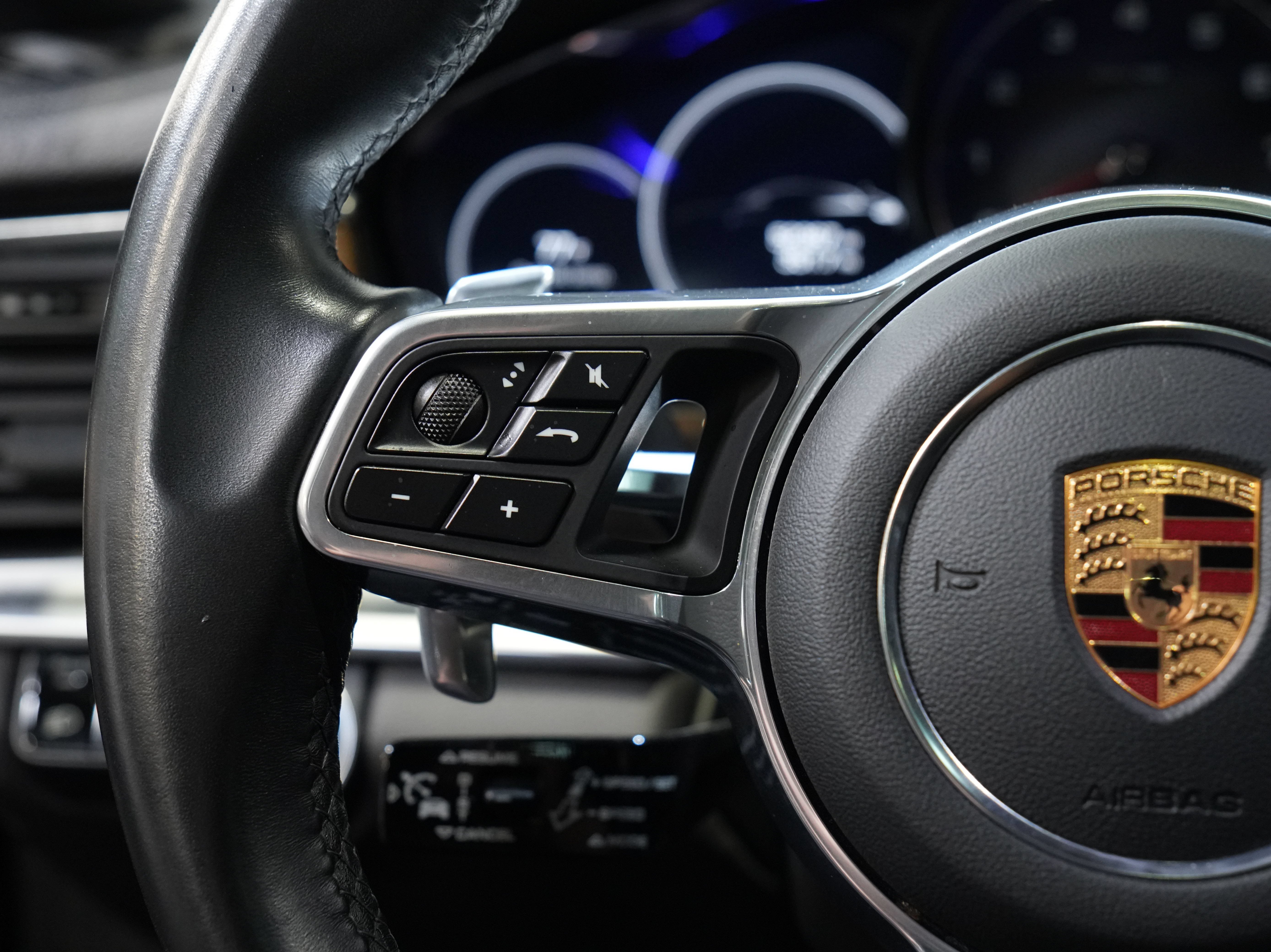 Used 2018 Porsche Panamera 4S AWD/4WD image 40