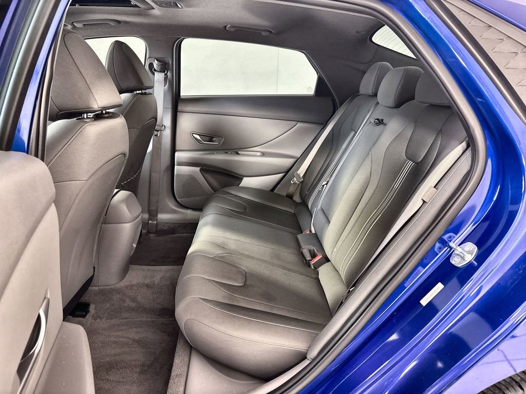New 2025 Hyundai Elantra SEL w/ Cargo Package FWD image 25