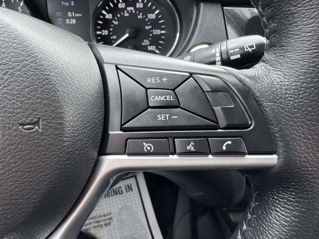 Used 2019 Nissan Rogue SV FWD image 32