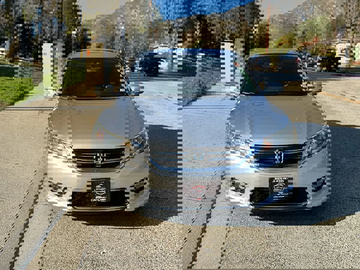 Used 2014 Honda Accord EX image 2