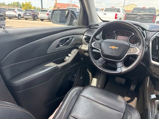 Used 2021 Chevrolet Traverse LT w/ LT Premium Package AWD/4WD image 19