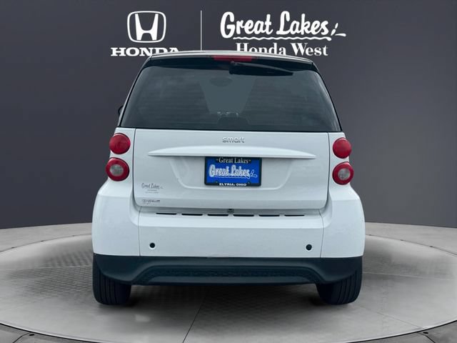 Used 2015 smart fortwo pure RWD image 4