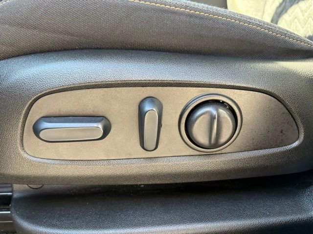 Used 2024 Chevrolet Equinox LT w/ LPO, Floor Liner Package image 24