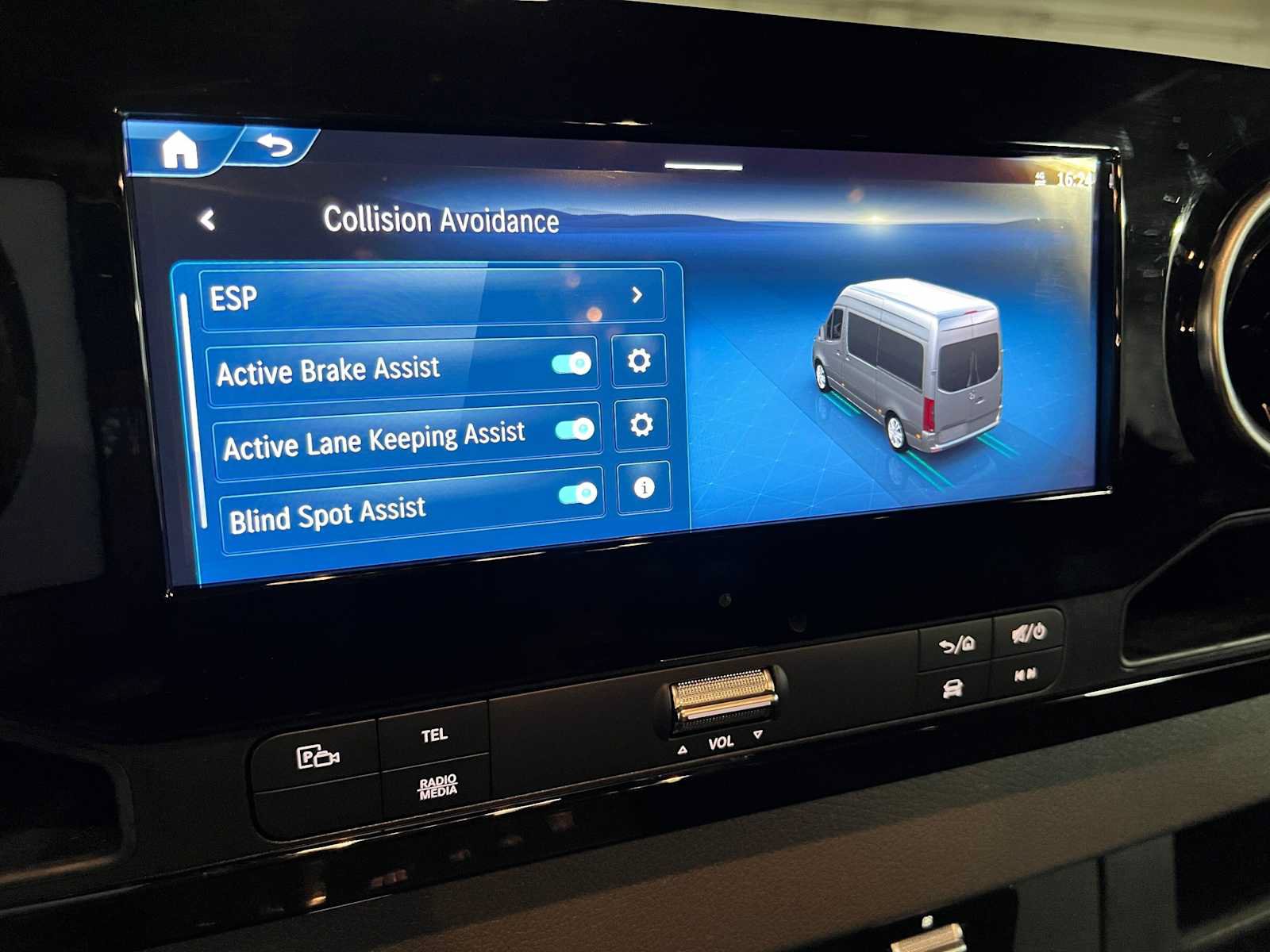 Used 2026 Mercedes-Benz Sprinter 2500 image 36