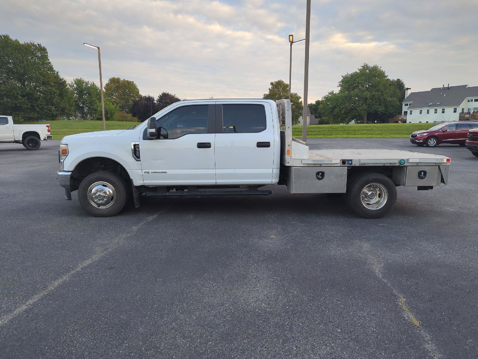 Used 2022 Ford F350 XL w/ Power Equipment Group AWD/4WD image 4