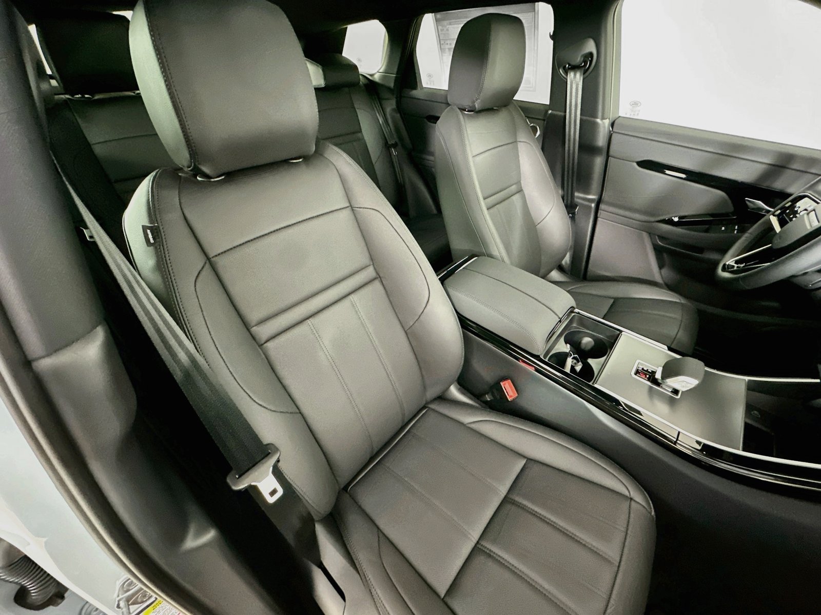 New 2026 Land Rover Range Rover Evoque S AWD/4WD image 44