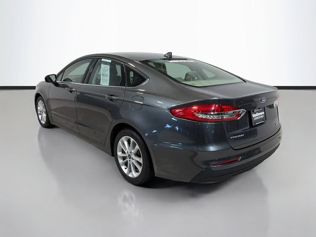 Used 2020 Ford Fusion SE FWD image 5