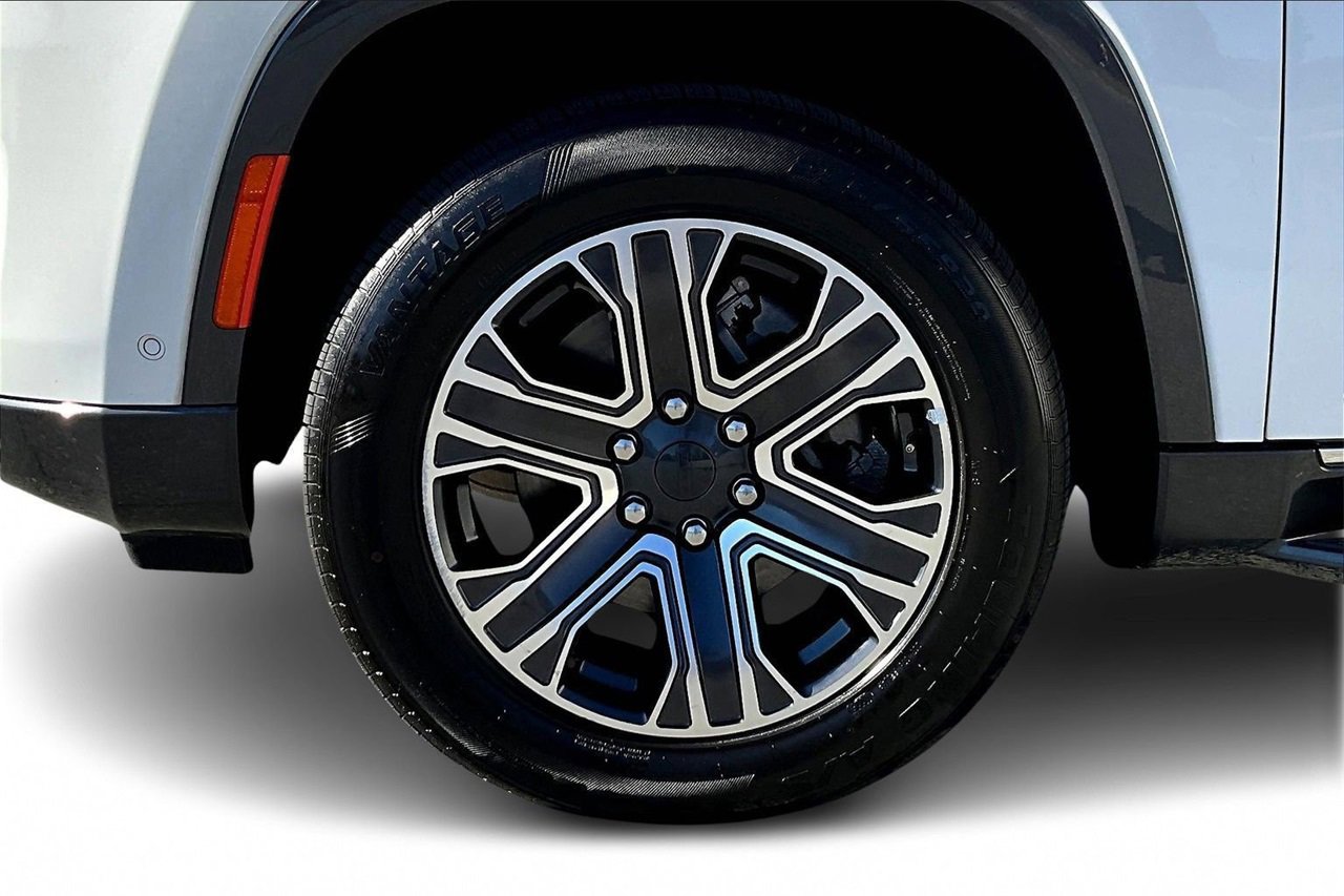 Used 2022 Jeep Wagoneer Series III image 31