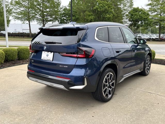 Certified 2025 BMW X1 xDrive28i AWD/4WD image 5