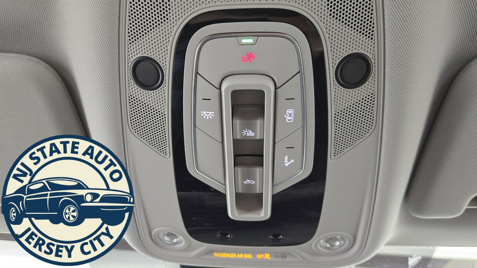 Used 2024 Audi Q8 e-tron Premium Plus image 20