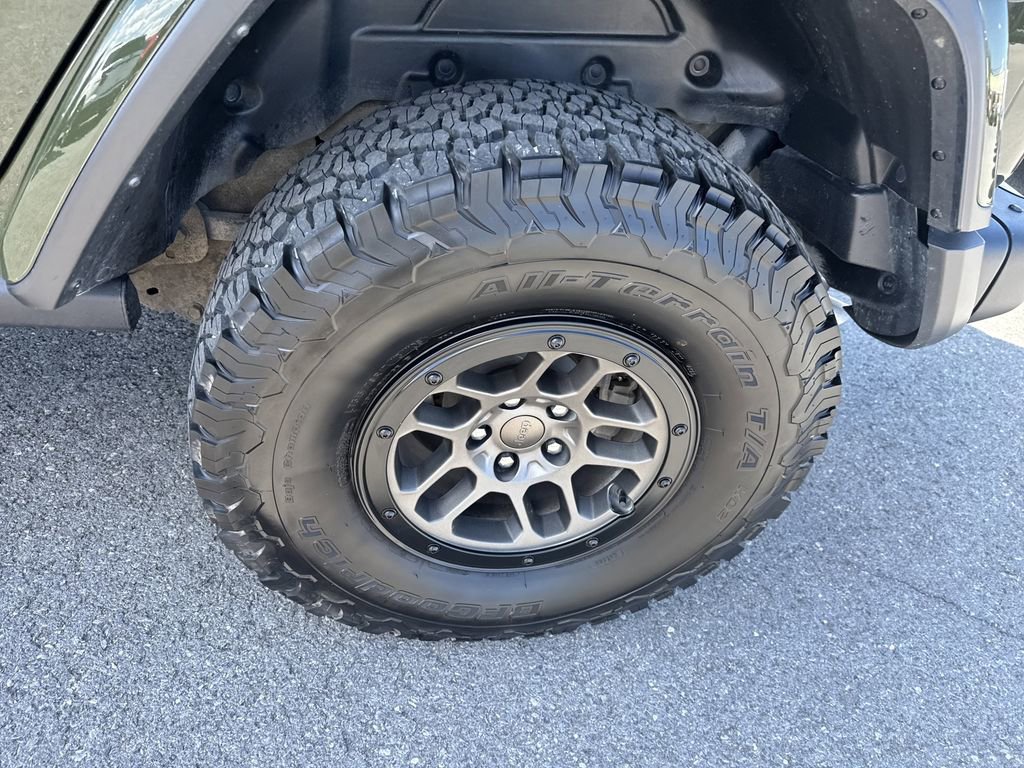 Used 2023 Jeep Wrangler Unlimited Rubicon 392 w/ Xtreme Recon 35" Tire Package AWD/4WD image 12