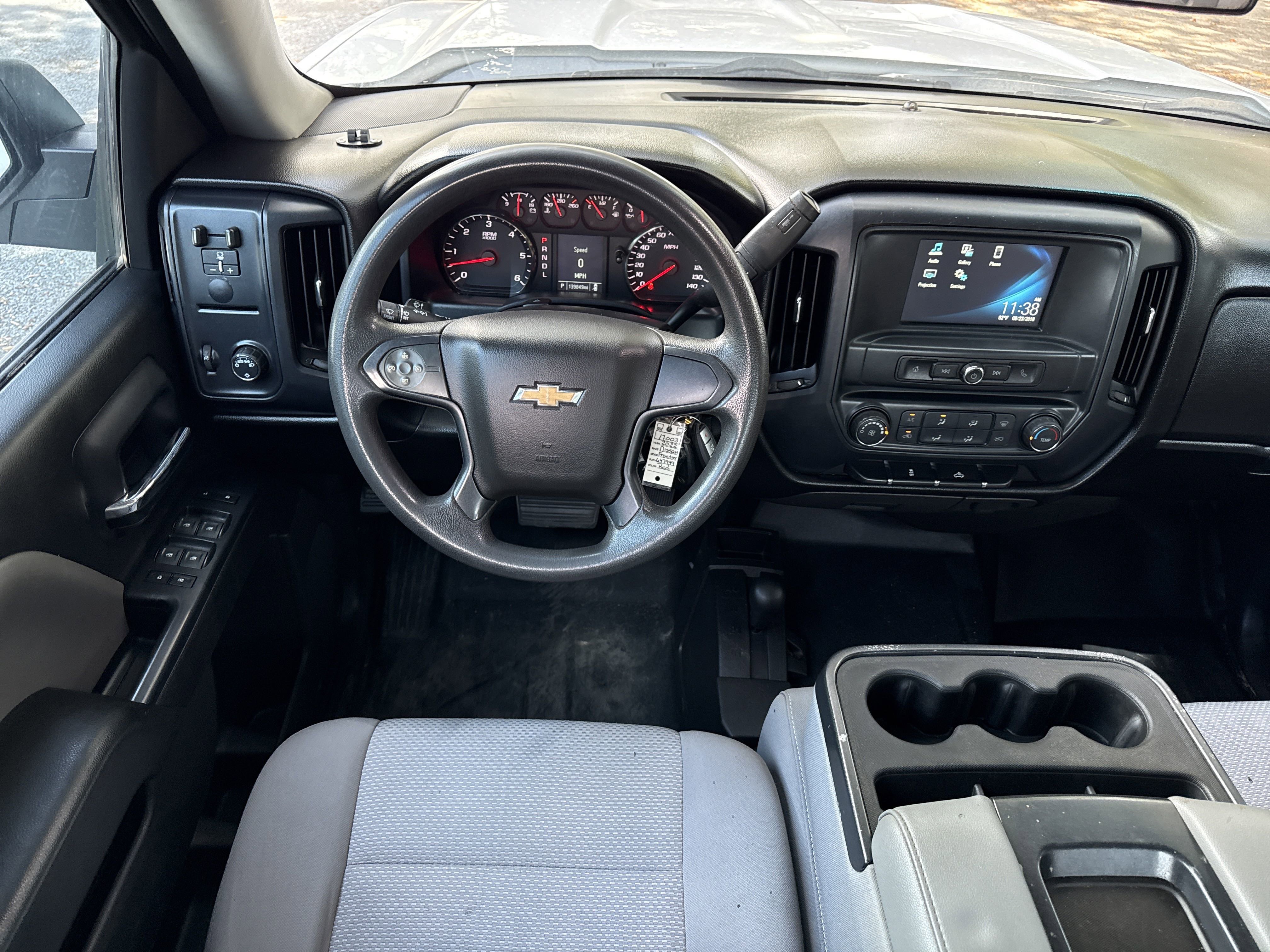 Used 2018 Chevrolet Silverado 1500 W/T w/ Trailering Package image 11