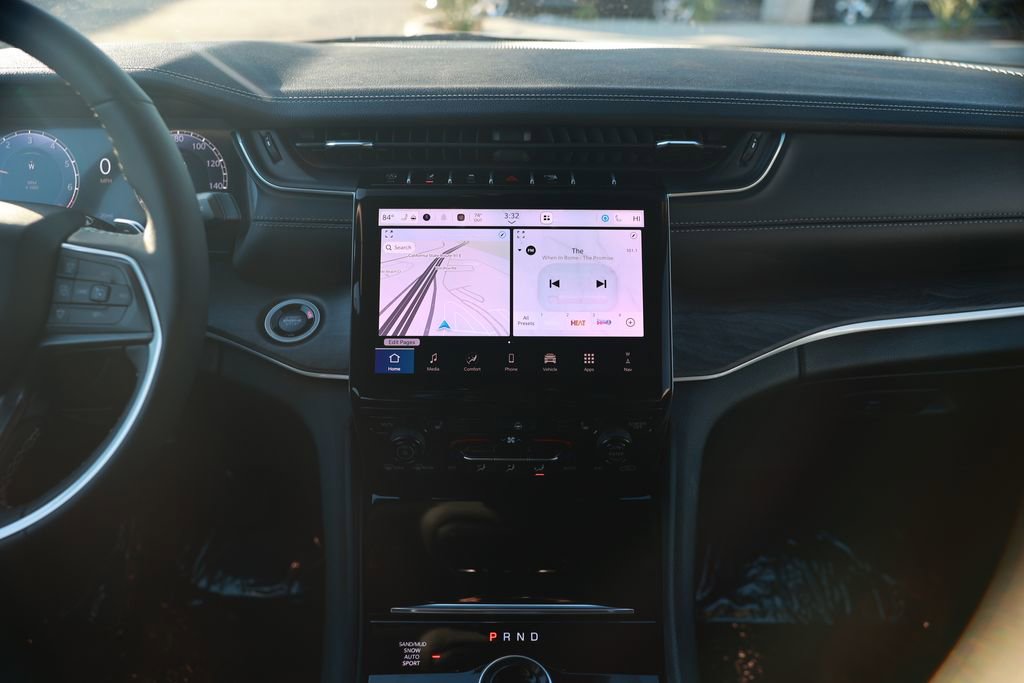 New 2025 Jeep Grand Cherokee L Limited image 23