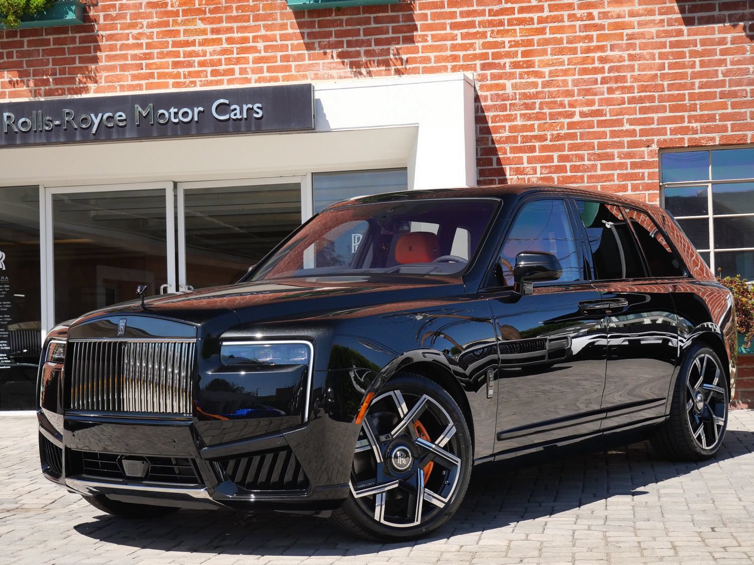 New 2027 Rolls-Royce Cullinan Black Badge AWD/4WD image 1