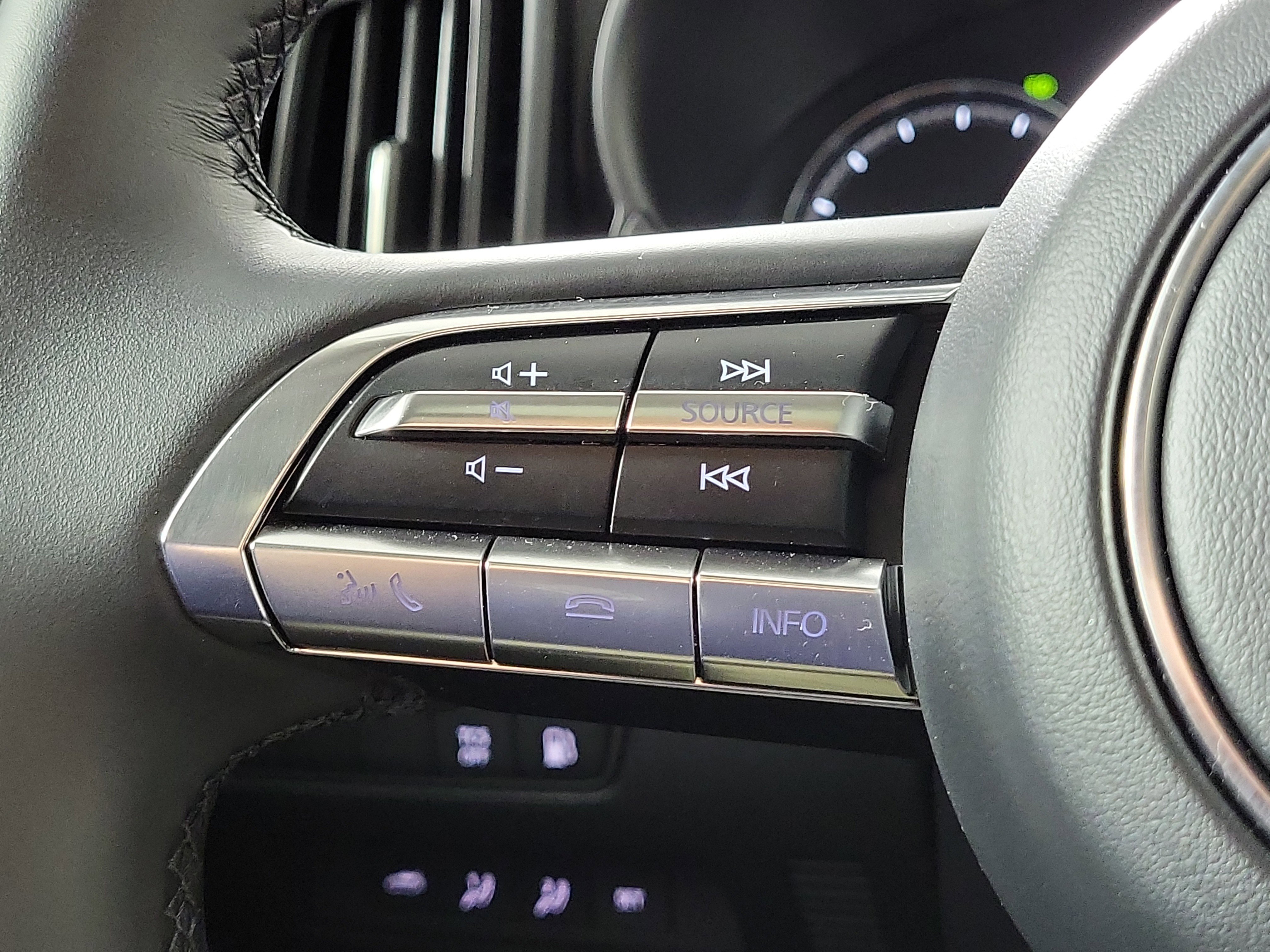 Certified 2025 MAZDA CX-50 2.5 Hybrid w/ Weather Package image 15