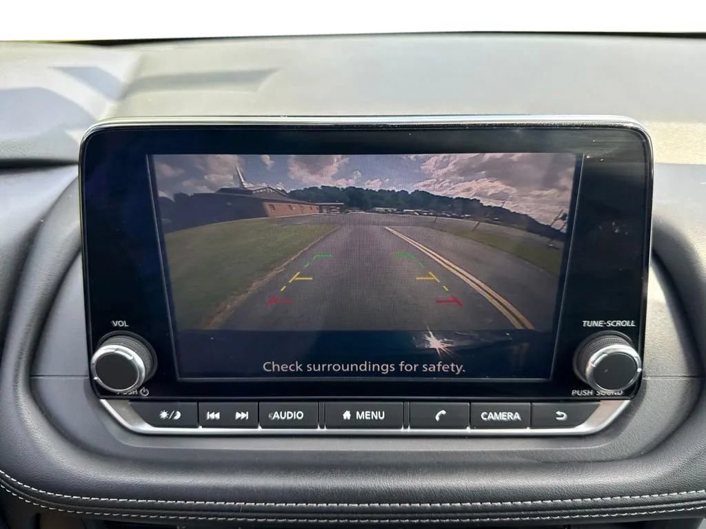 Used 2024 Nissan Rogue S FWD image 22