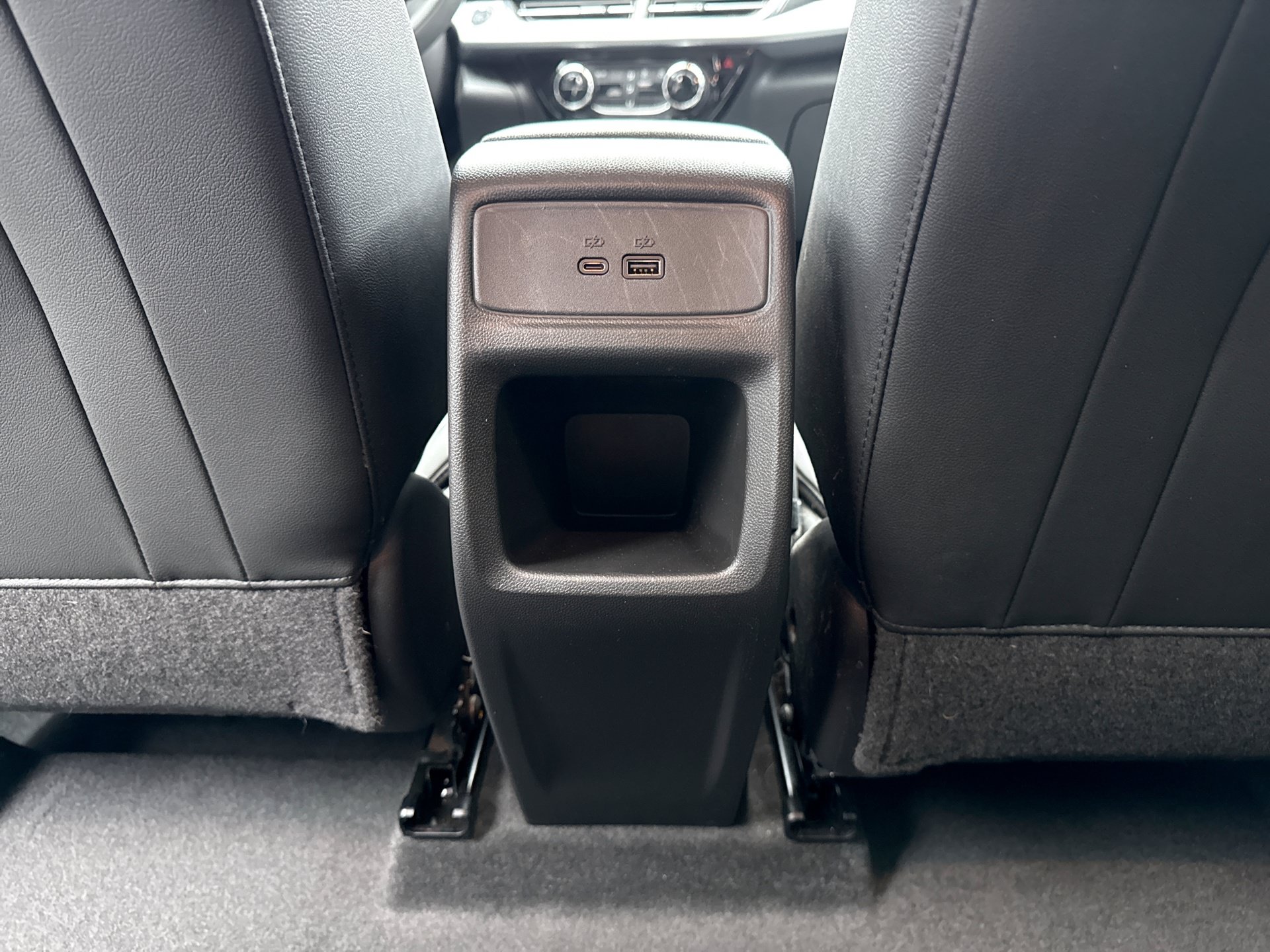 Used 2025 Chevrolet Trax LT FWD image 19