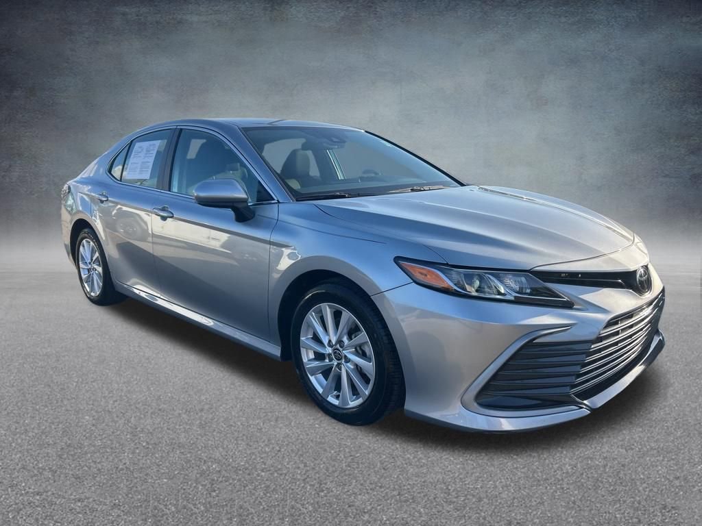 Used 2024 Toyota Camry LE FWD image 2