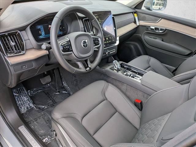 New 2026 Volvo XC90 B5 Plus w/ Protection Package AWD/4WD image 3
