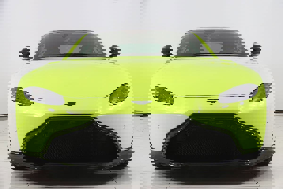 Used 2019 Aston Martin V8 Vantage Coupe RWD image 6