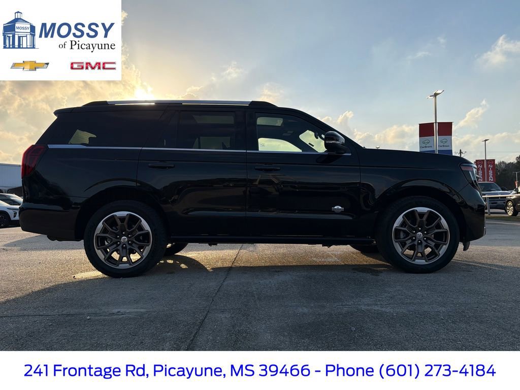 Used 2025 Ford Expedition King Ranch image 7