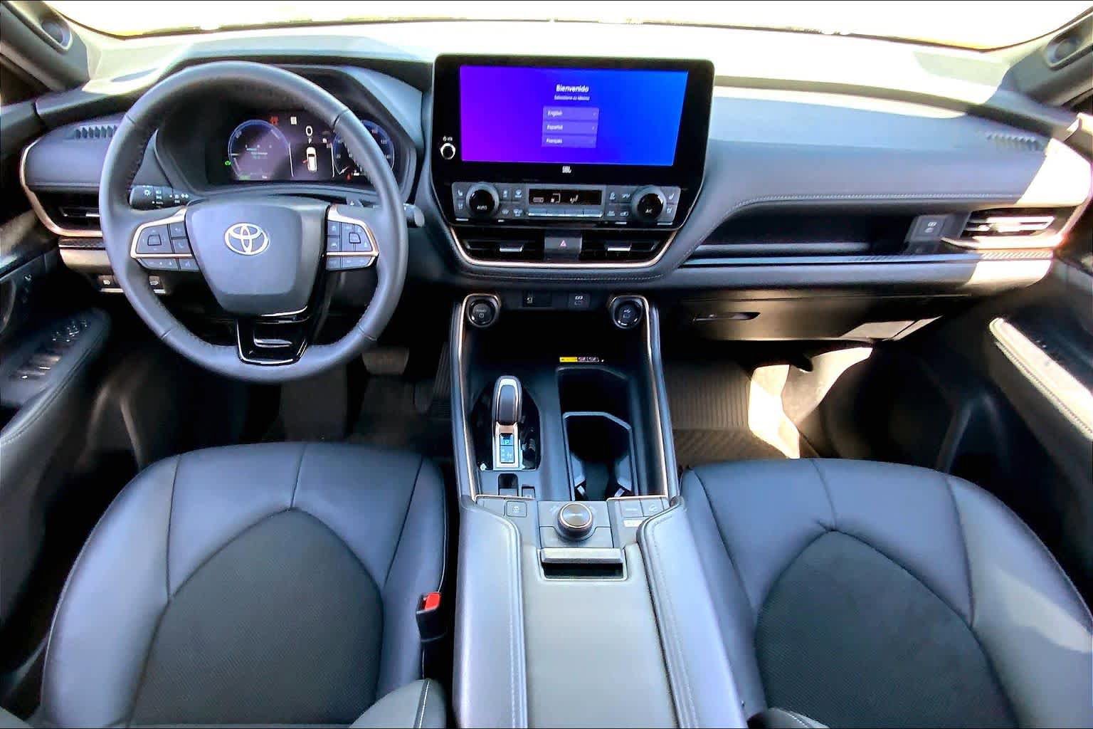 Used 2026 Toyota Grand Highlander AWD Hybrid image 16