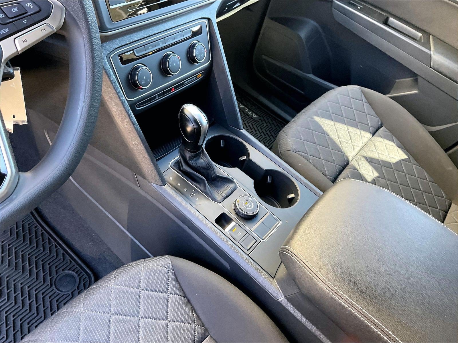 Certified 2020 Volkswagen Atlas Cross Sport S AWD/4WD image 17