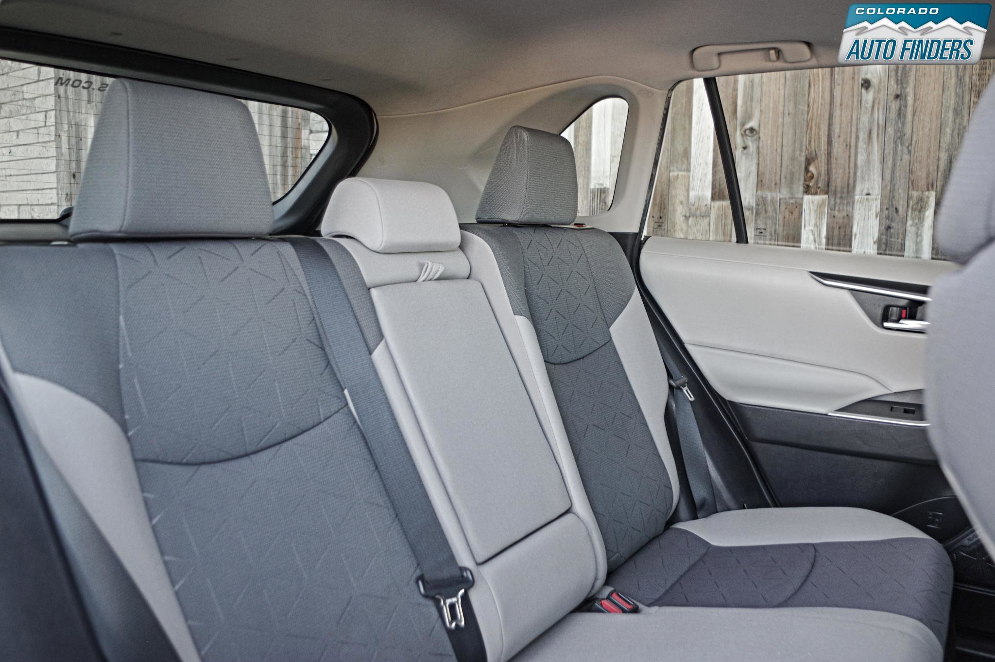 Used 2020 Toyota RAV4 XLE w/ Convenience Package image 23