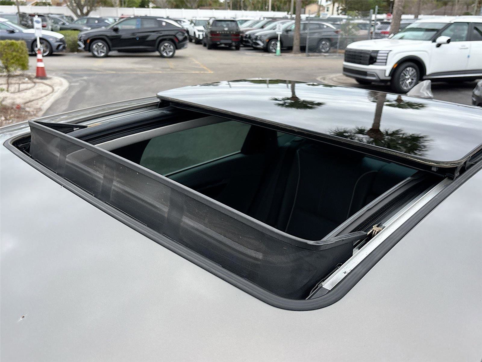 Used 2018 Chevrolet Impala Premier w/ Premier Confidence Package image 23