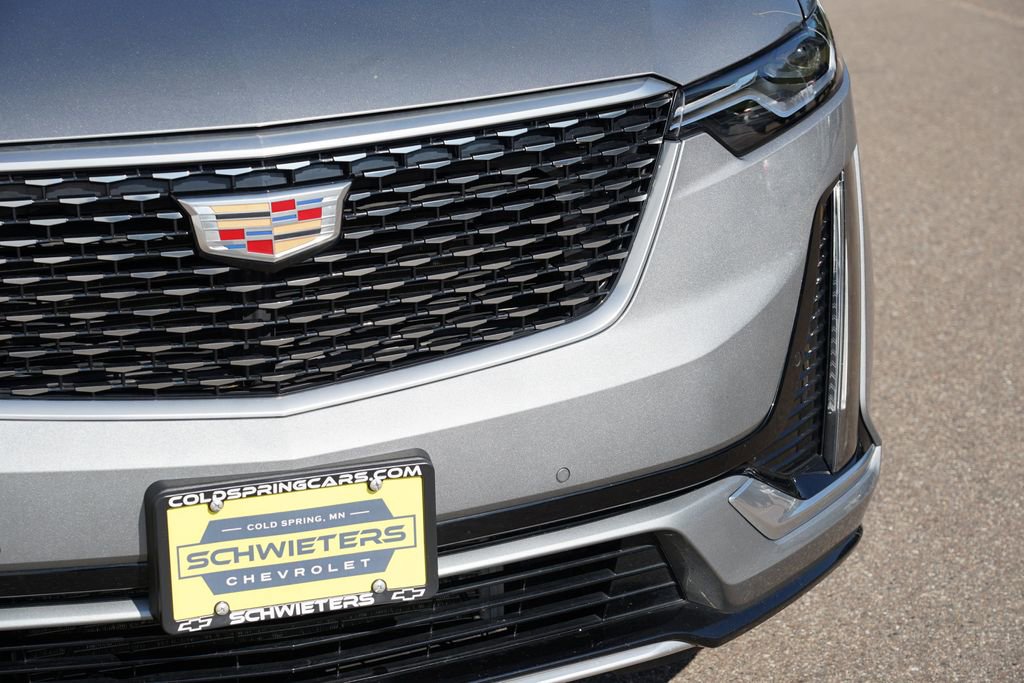 Used 2025 Cadillac XT6 Premium Luxury image 9