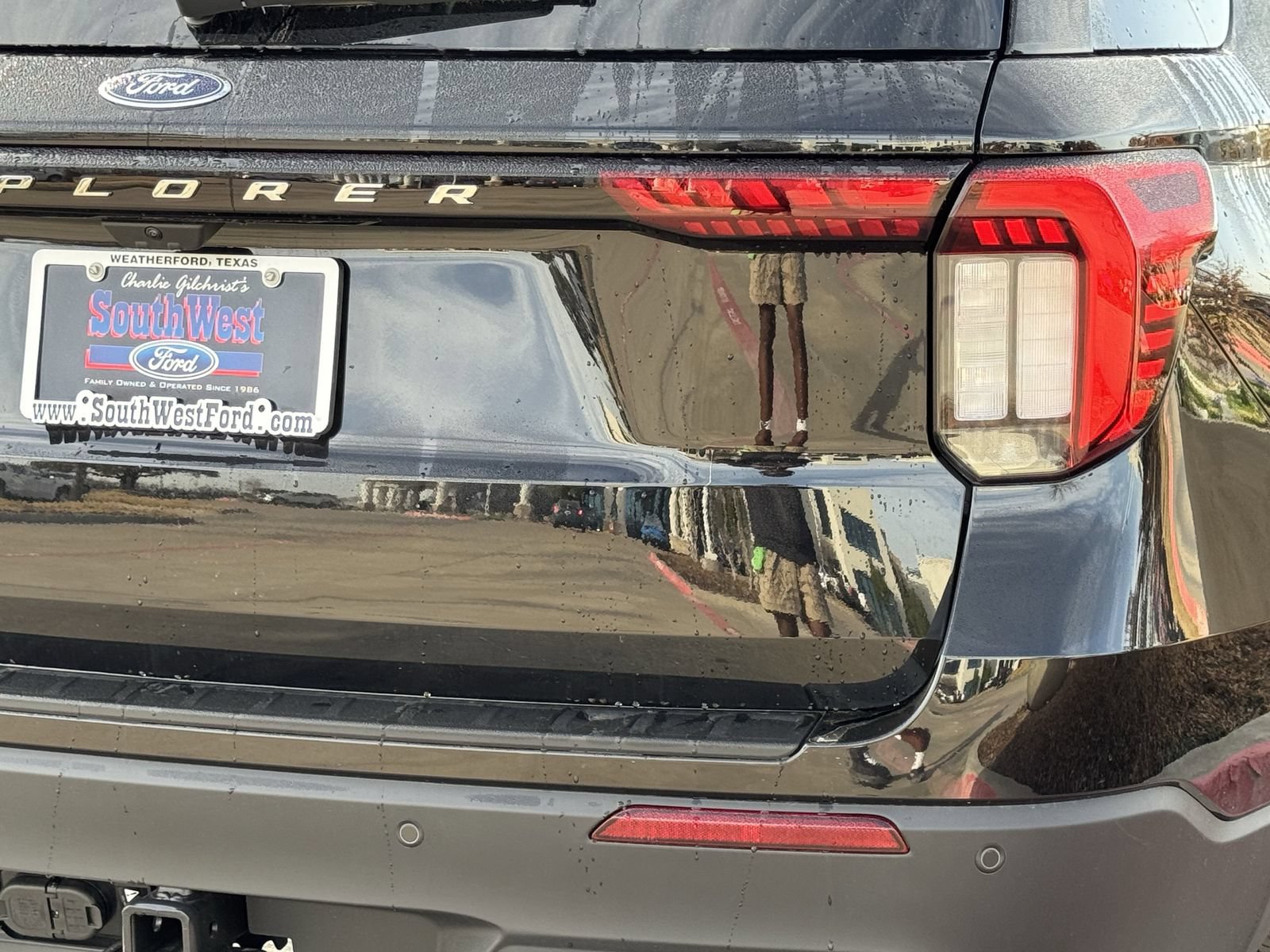 New 2026 Ford Explorer Active RWD image 6