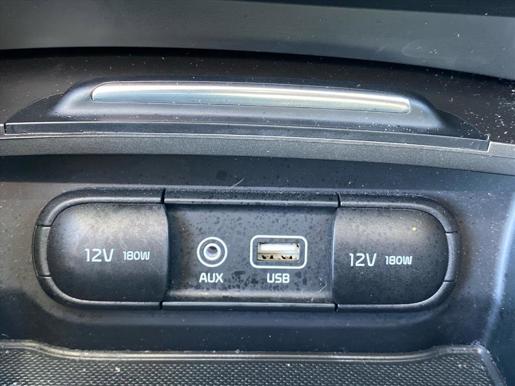 Used 2020 Kia Optima SE FWD image 14
