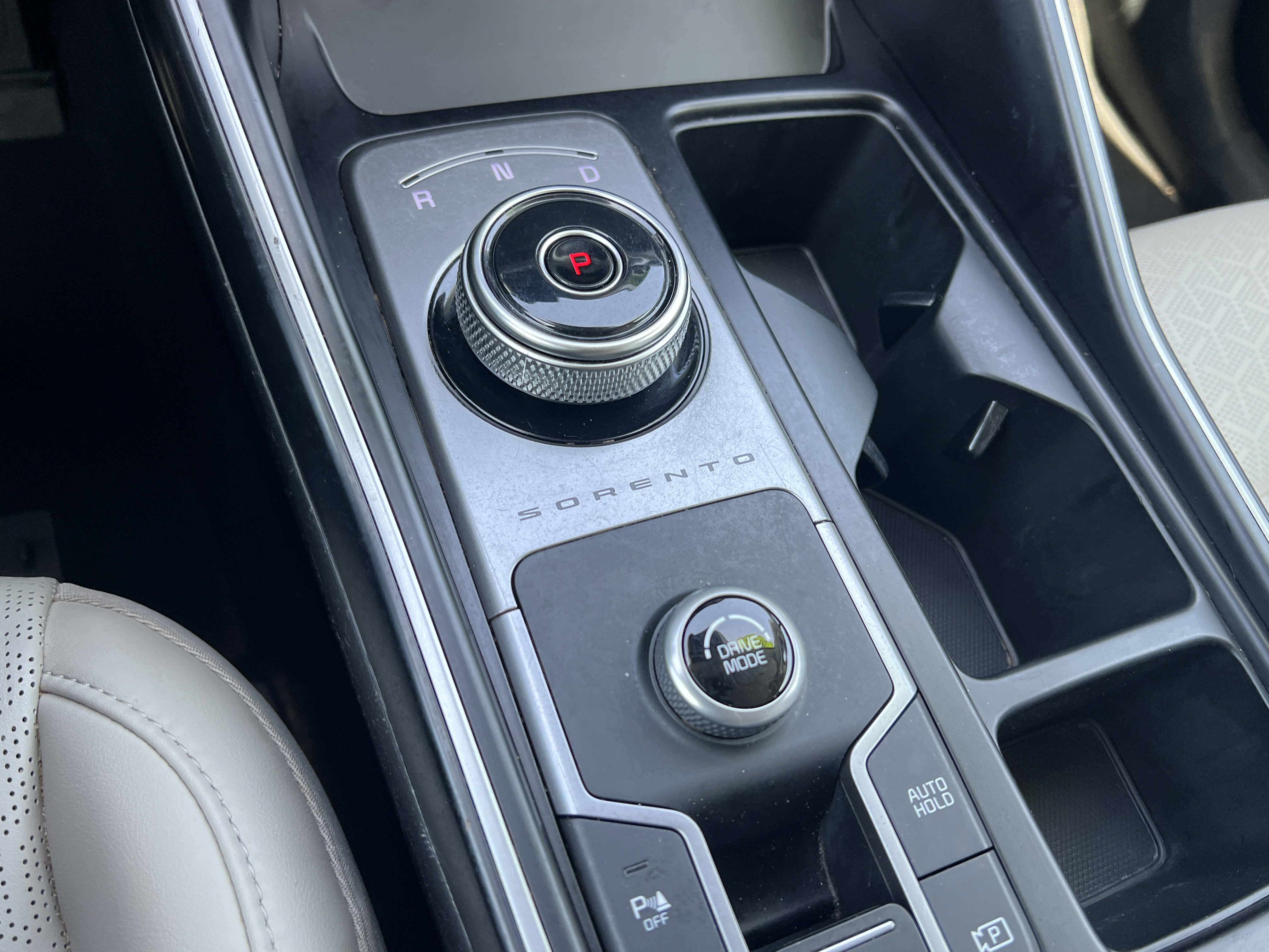 Used 2022 Kia Sorento S image 33