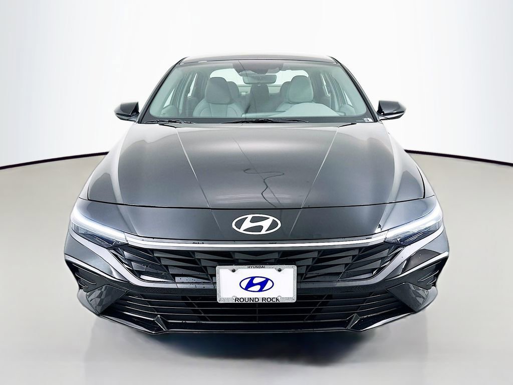 New 2026 Hyundai Elantra SE w/ Cargo Package image 2