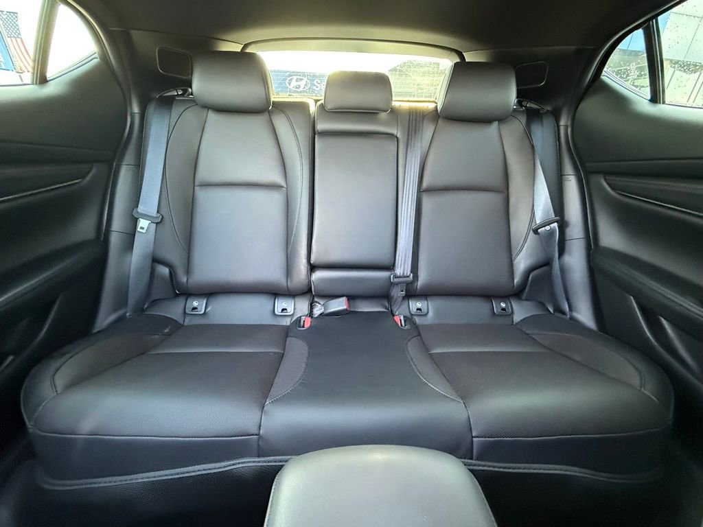 Used 2024 MAZDA MAZDA3 Hatchback w/Premium Plus Pkg image 28