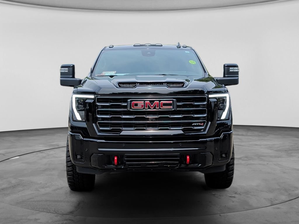 Used 2025 GMC Sierra 3500 AT4 w/ AT4 Premium Plus Package AWD/4WD image 2