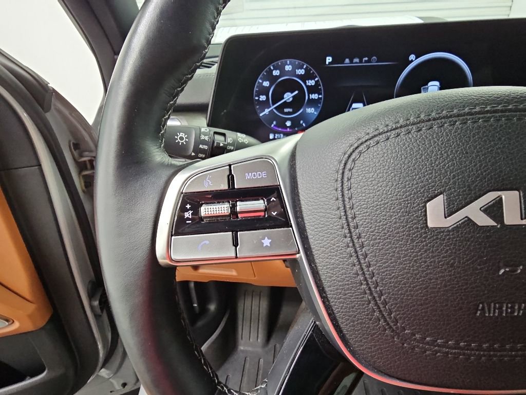 Used 2023 Kia Telluride SX X-Line AWD/4WD image 29