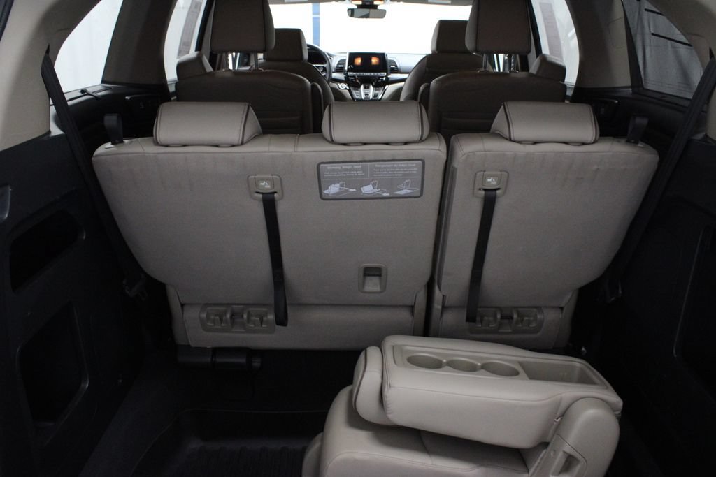 Used 2023 Honda Odyssey Elite image 16