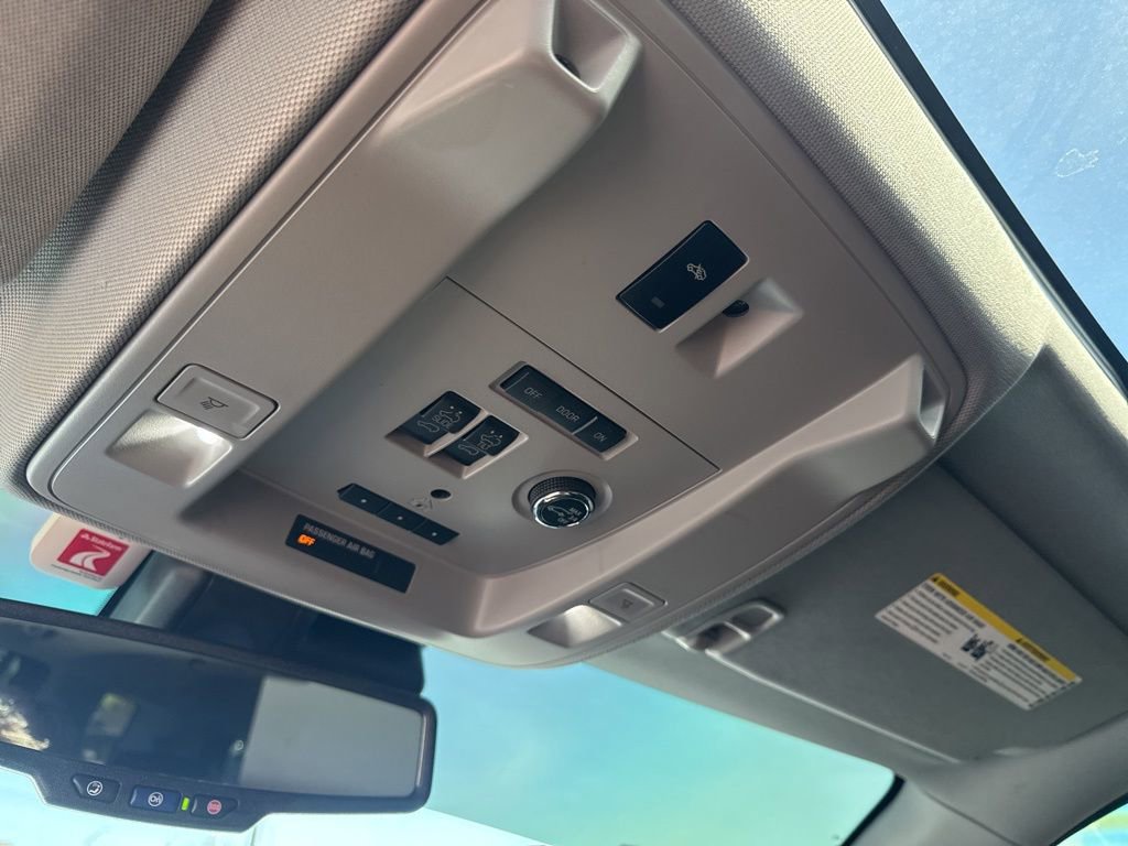 Used 2020 GMC Yukon Denali w/ Open Road Package image 34