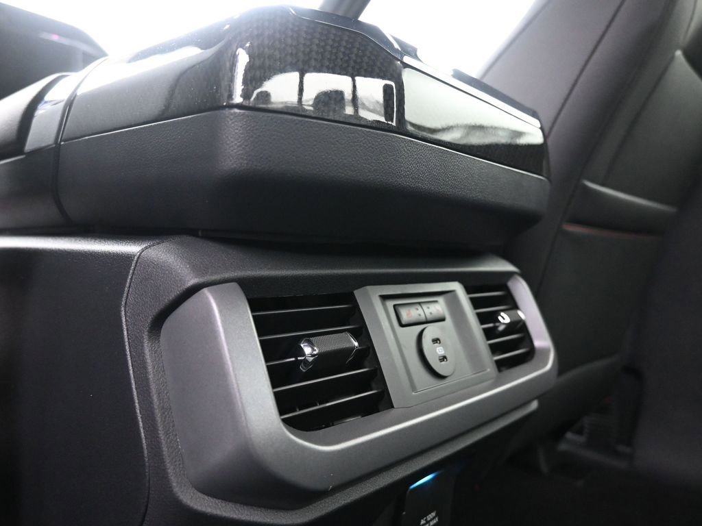 New 2025 Ford F150 Lariat w/ Equipment Group 502A High image 40