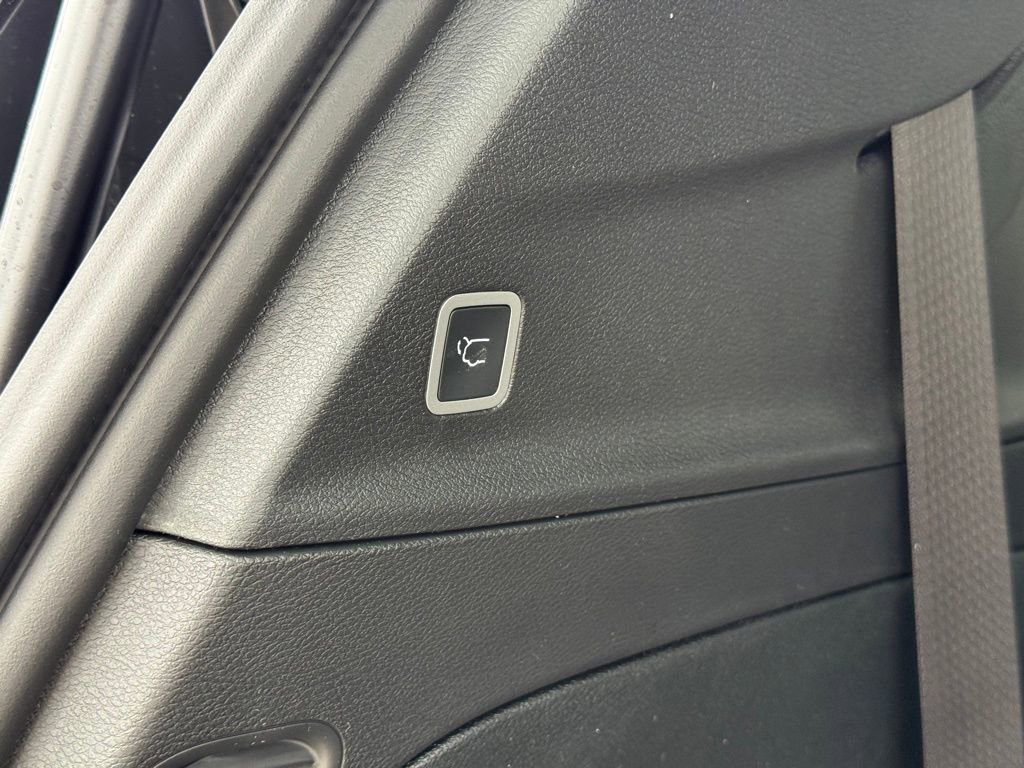 New 2026 Chrysler Voyager LX image 27