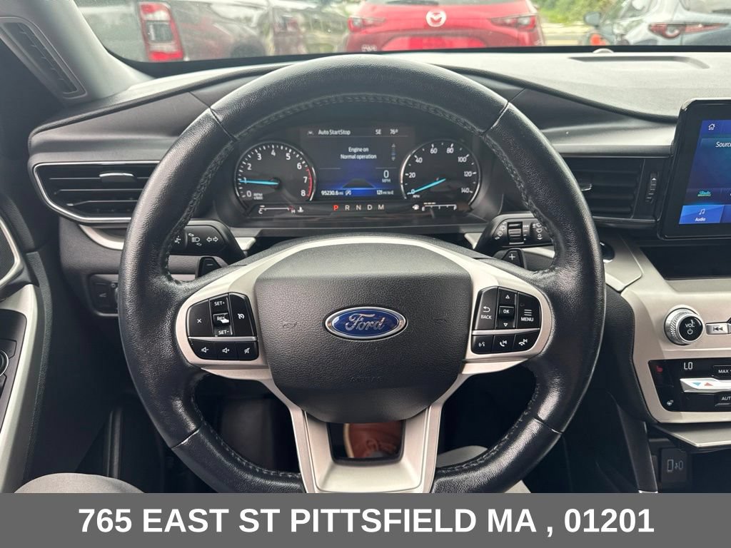 Used 2021 Ford Explorer XLT w/ Equipment Group 202A AWD/4WD image 27